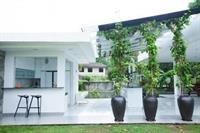 The Happy 8 Retreat X Kampung House