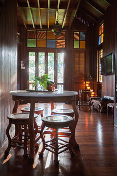 The Happy 8 Retreat X Kampung House Pangsapuri *